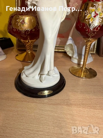 Дамата с перото, снимка 5 - Други - 53937909