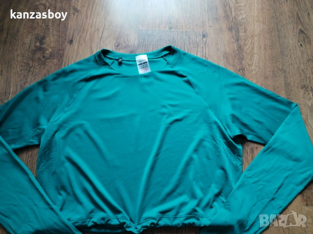 Gymshark SWEAT SEAMLESS LONG SLEEVE CROP - дамска фитнес блуза КАТО НОВА M, снимка 6 - Блузи с дълъг ръкав и пуловери - 53950296
