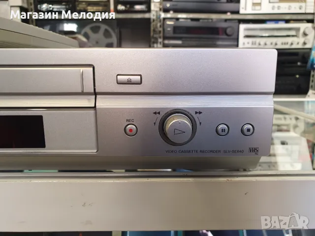 Видео SONY SLV-SE640N с дистанционно, неразличимо от ново. Hi-Fi Stereo / Video Cassette recorder, снимка 6 - Плейъри, домашно кино, прожектори - 49100962