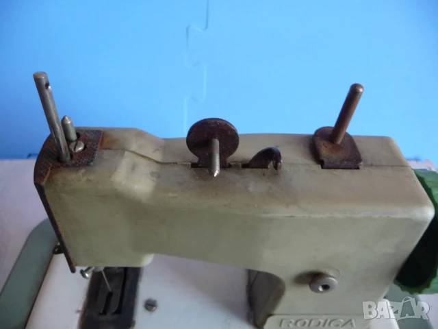 Колекционерска шевна машина Rodica детска , снимка 3 - Антикварни и старинни предмети - 51013960