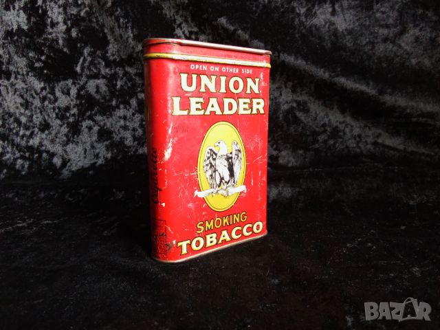 Стара ламаринена цигарена кутия от 1930-те
