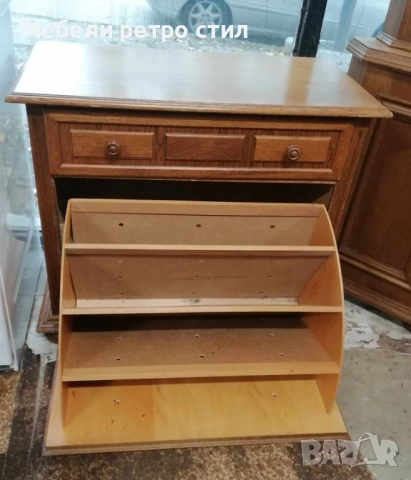 Компактен шкаф изработен от естествено дърво, с елегантен и устойчив дизайн., снимка 3 - Шкафове - 52063778