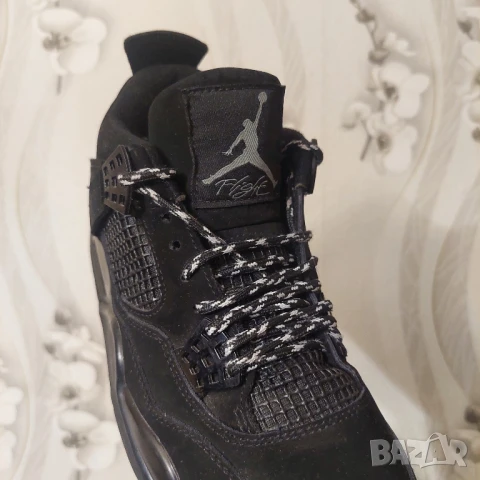 Air Jordan 4 “Black Cat” 2020 Retro номер 41, снимка 10 - Маратонки - 50567606
