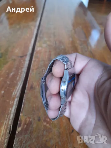 Стар електронен часовник Levis #2, снимка 4 - Други ценни предмети - 50316343