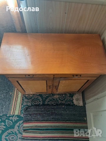 Старо дървено долапче, снимка 2 - Антикварни и старинни предмети - 53076649
