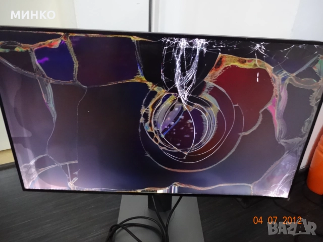 Монитор за части  Dell U3219Q, снимка 2 - Монитори - 52509909