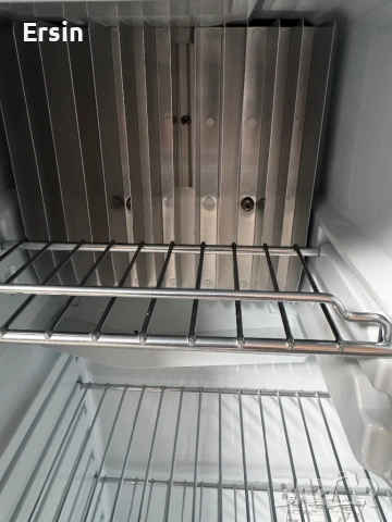 Хладилник Dometic RM5380  (Свален от чисто нов Кемпер)  , снимка 8 - Хладилни чанти - 51291725