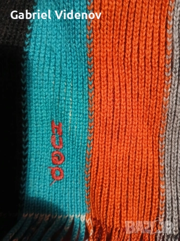 Зимен шал Hugo Boss., снимка 8 - Шалове - 52540173