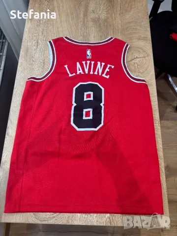 Authentic Chicago Bulls Jersey - Like New, Beautiful Condition- Size M, снимка 2 - Спортни дрехи, екипи - 47357629