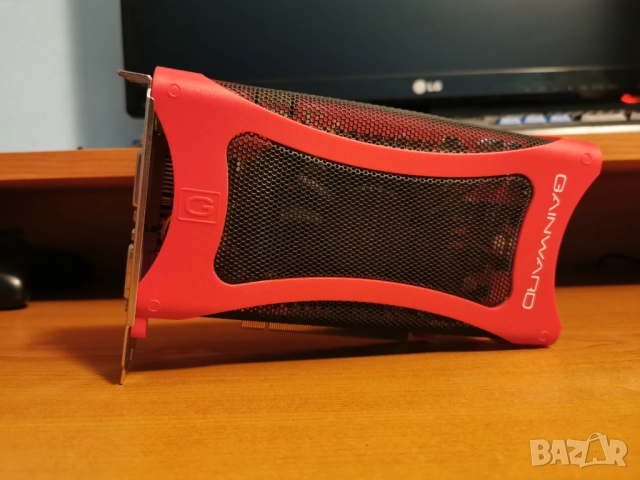 Видео карта Nvidia 8600 GTS