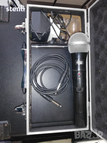 Безжичен микрофон NUMARK  с куфарче, снимка 3 - Микрофони - 51511462