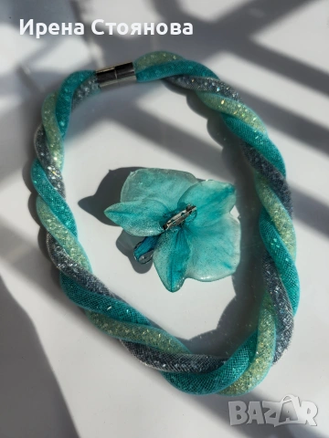 Колие с естествен цвят на орхидея в сини нюанси. Цветето е направено, като брошка , снимка 10 - Колиета, медальони, синджири - 53738127