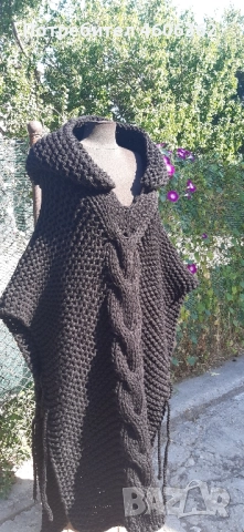 ръчно изплетено пончо 