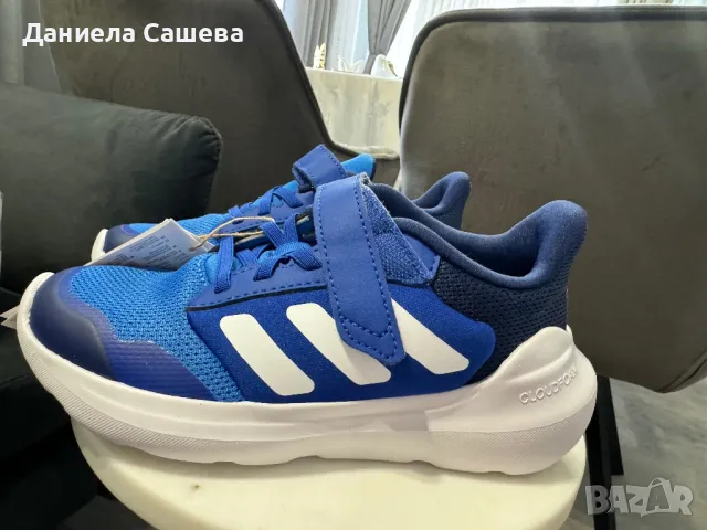 Маратонки Adidas, снимка 1 - Детски маратонки - 48925042