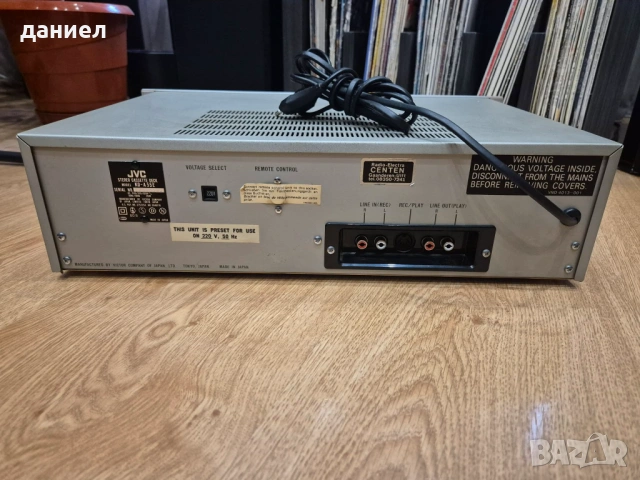 Отлично работещ касетен дек JVC KD-A55 с много добър външен вид и без липси + подарък, снимка 7 - Декове - 53185139