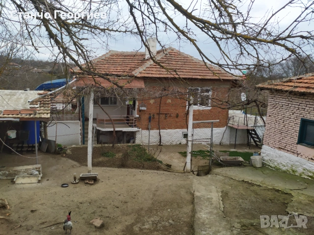 Продава къща с голям двор в село Зорница(Бургаска обл.), снимка 12 - Къщи - 54017074