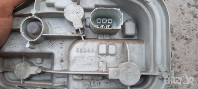 Платка ляв стоп Audi A3 8P 2/3 врати, снимка 2 - Части - 51474681