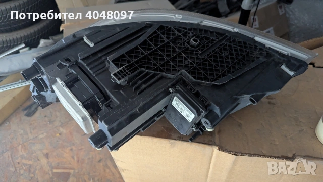 Шкода Октавия 2 фейслифт десен фар ксенон, снимка 4 - Части - 54085614