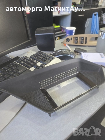 рамка за дисплей на Mercedes E-CLASS W212 2126801236