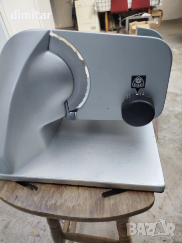 Слайс машина GRAEF - 130W , снимка 6 - Кухненски роботи - 53723530