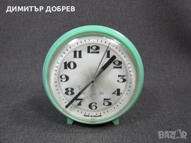 СТАР РЕТРО СОЦ ПОЛСКИ НАСТОЛЕН МЕХАНИЧЕН ЧАСОВНИК БУДИЛНИК MERA POLTIK