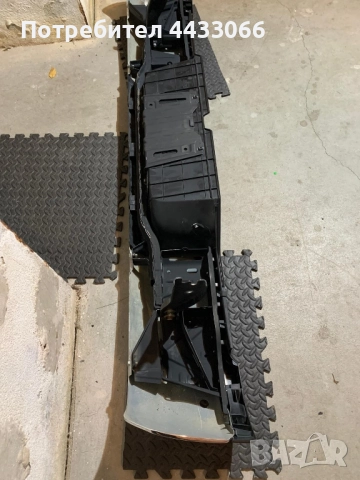 Toyota Hilux задна броня , снимка 7 - Части - 52356479