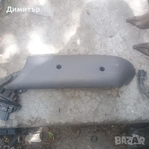 Интериорна Пластмаса Предна Дясна Седалка За Фиат Пунто 1996г / Fiat Punto 1996y