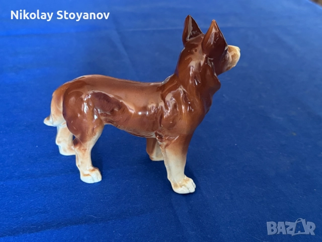 Фигурка на порцеланово куче - Немска овчарка