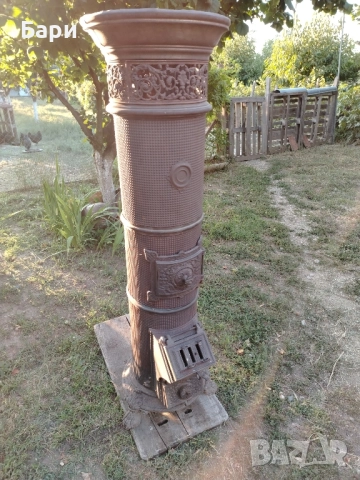Стара красива чугунена колонна печка -Виена/Австрия 1900г.