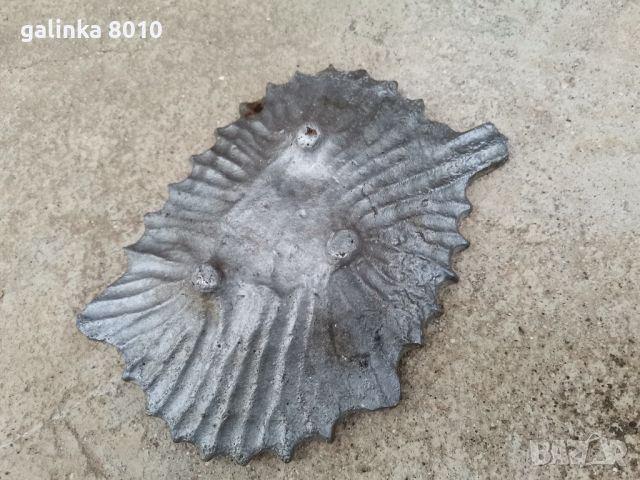 Стар алуминиев пепелник, снимка 3 - Антикварни и старинни предмети - 45512232
