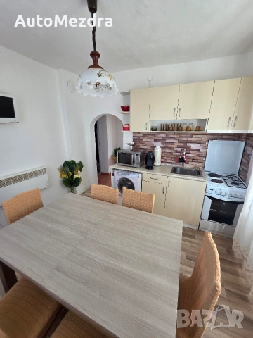 продава се къжа на 3 етажа гр Мездра Възможен бартер за др имот с доплащане , снимка 12 - Къщи - 53332497