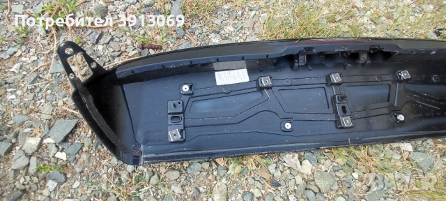 Продавам оригинален заден спойлер с трети стоп за Рено Каптюр 2013г , снимка 4 - Аксесоари и консумативи - 51679871