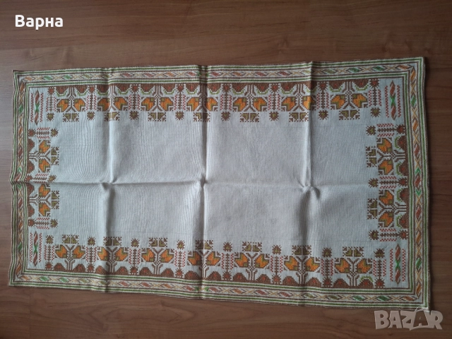 Бродирани карета, снимка 4 - Покривки за маси - 52389515