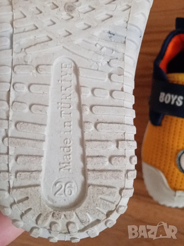 Лот 2 чифта детски обувки 26 и 27 номер, снимка 4 - Детски маратонки - 53748841