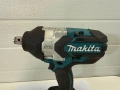Без четков акумолаторен гайковерт 3/4 макита , снимка 2