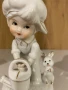 Порцеланова фигурка « Момче и куче », снимка 1