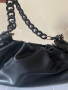 Дамска черна чанта, снимка 1 - Чанти - 45036378
