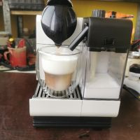 DeLonghi Nespresso, снимка 1 - Кафемашини - 46126416