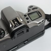 CANON EOS 3000N Kit (SLR) + Battery Grip, снимка 5 - Фотоапарати - 45399611