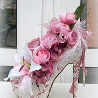 Обувка  с перли и цветя, снимка 2 - Подаръци за сватба - 44969077