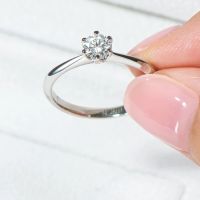 Сребърен пръстен 0.5 карата с мойсанит (диамант) Сертификат, снимка 1 - Пръстени - 45789133