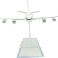 Бойнг 747 самолет модел макет Kuwait Airways метален лайнер, снимка 2 - Колекции - 45326719