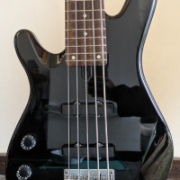 Бас китара Yamaha BB405L 5-string (лява ръка), снимка 3 - Китари - 44948655