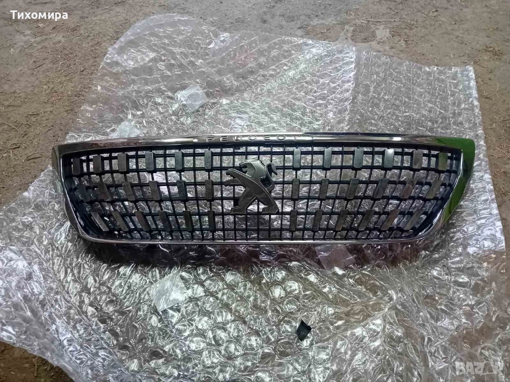 Радиаторна решетка Пежо 3008, снимка 1