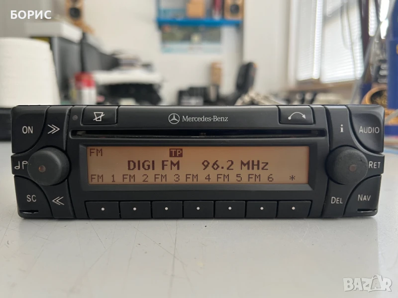 Радио CD NAVI Mercedes-Benz Audio 30 APS (BE4716), снимка 1