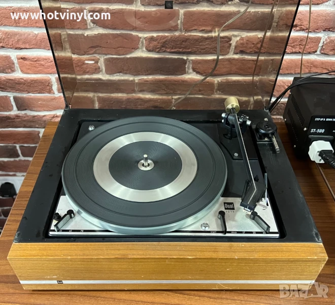 Грамофон Dual 1215, снимка 1