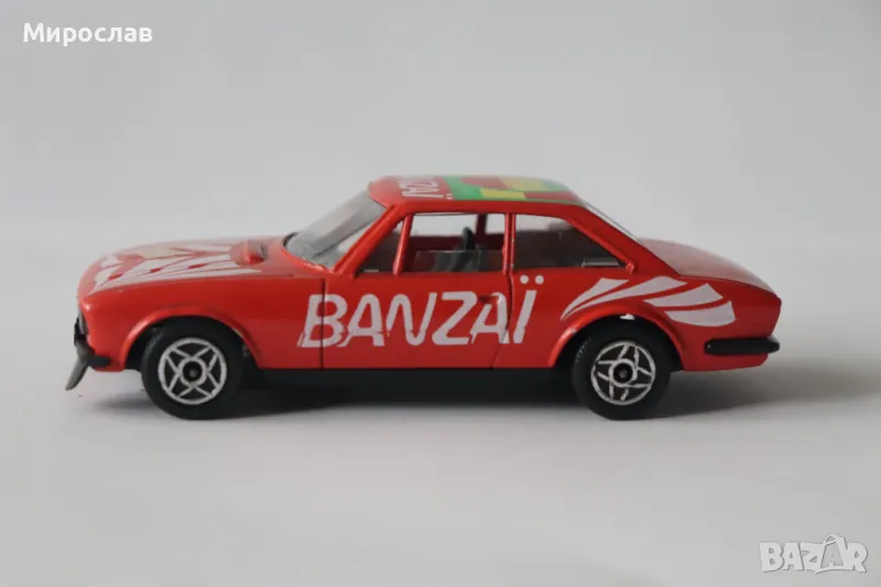 1:43 SOLIDO PEUGEOT 504 COUPE КОЛИЧКА МОДЕЛ, снимка 1