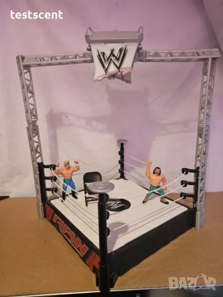 Ринг за играчки WWE Raw Mattel Wrestling Ring Spring Loaded Launcher 2012 кеч wrestling арена arena, снимка 1