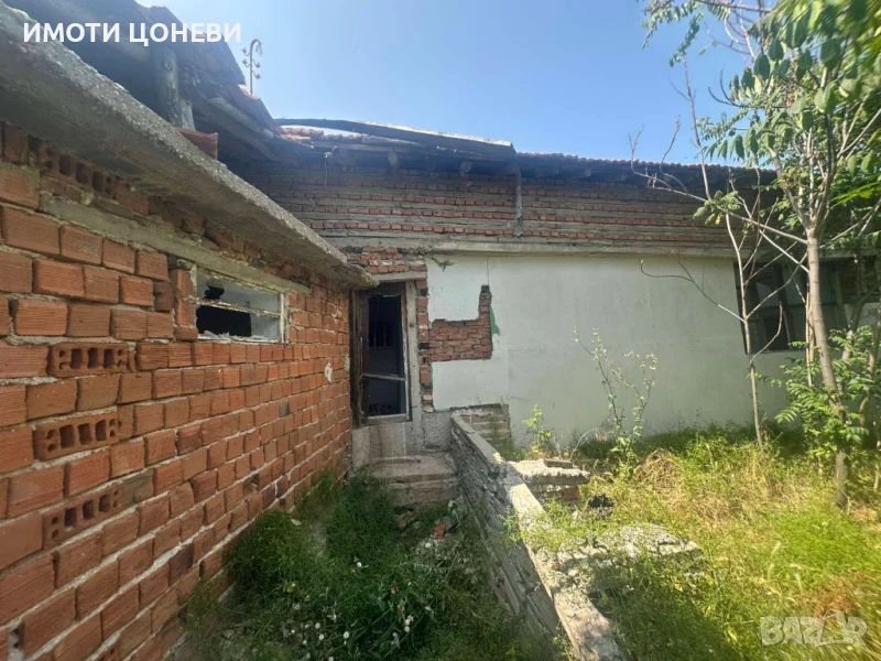 Продава се къща, снимка 1