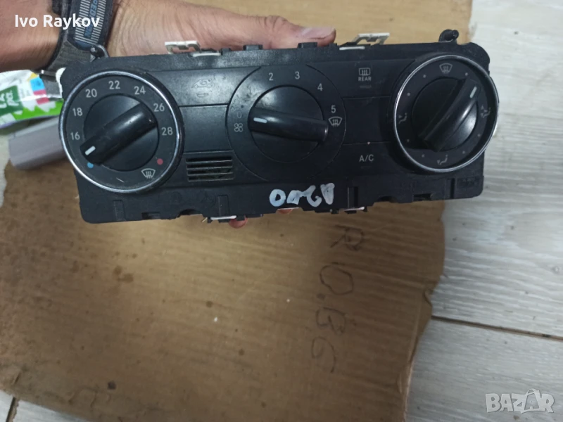 Панел климатик A 169 830 13 85 Mercedes-Benz B 180 W245 , снимка 1